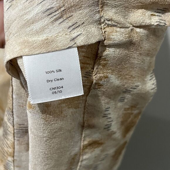 Talbots Top 100% Silk Women’s 16 Brown Cream Leaf Ruffle Neck Sleeveless - Picture 4 of 6